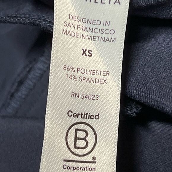 NWT ATHLETA Zuma Jumpsuit Navy Romper Pants Womens Sz XS/S - Picture 10 of 10